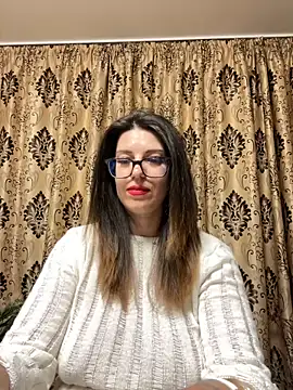 NadiraNoor online show from May 2026 09:20:02 PM