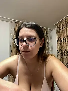 NadiraNoor online show from February 2026 09:49:01 PM