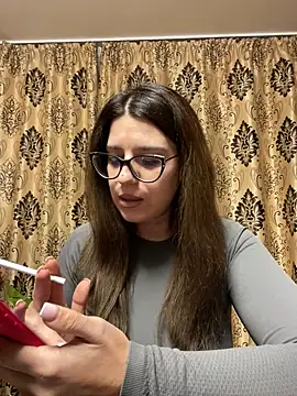 NadiraNoor online show from February 2025 10:52:02 PM