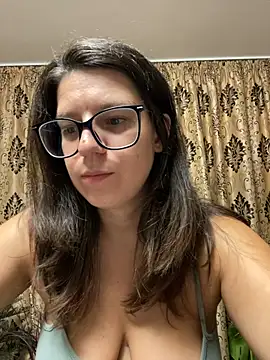 NadiraNoor online show from July 2026 10:49:02 PM