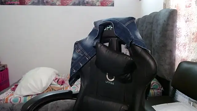 horny paty online show from March 2026 01:00:02 PM