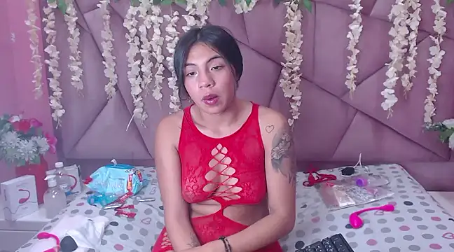 arianaa tompsoon online show from February 2025 04:50:02 AM