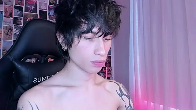 Snapshot of liamelf chatting on January 2025 01:36:02 PM liamelf online show from January 2025 01:36:02 PM