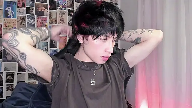 Snapshot of liamelf chatting on September 2025 06:18:02 AM liamelf online show from September 2025 06:18:02 AM