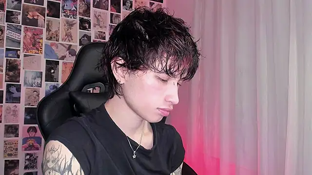 liamelf online show from November 2025 03:33:02 AM