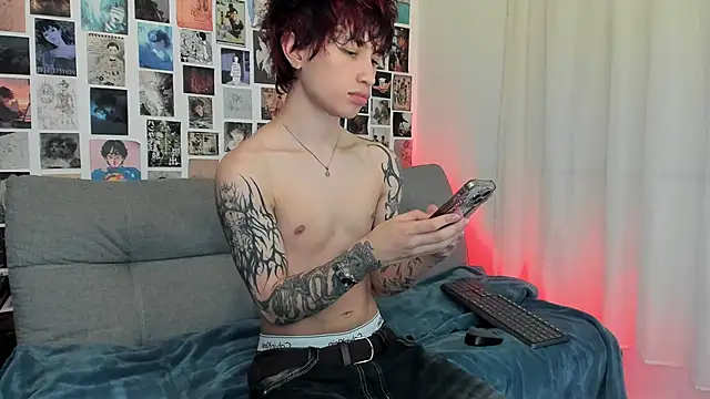 liamelf online show from December 2025 06:57:01 AM