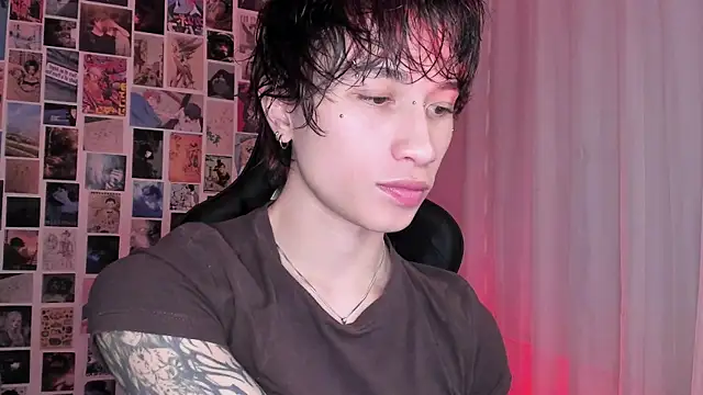 liamelf online show from November 2025 05:44:02 AM