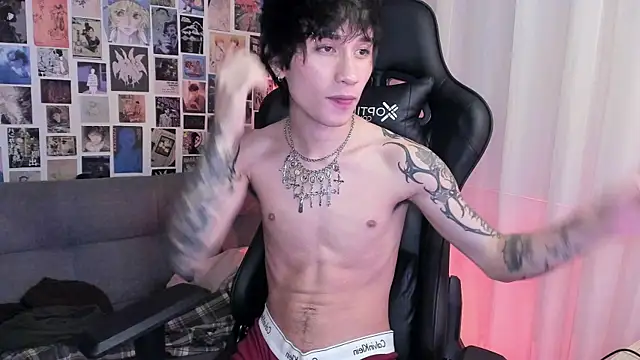 Snapshot of liamelf chatting on March 2025 07:27:02 AM liamelf online show from March 2025 07:27:02 AM