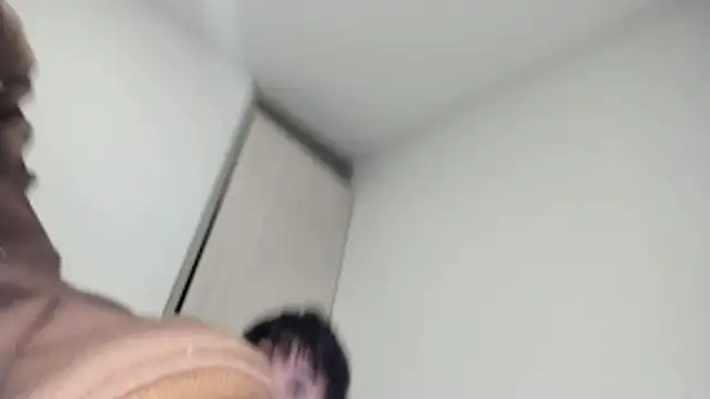 liamelf online show from March 2026 06:25:01 AM