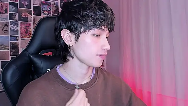 Snapshot of liamelf chatting on January 2025 07:49:02 AM liamelf online show from January 2025 07:49:02 AM