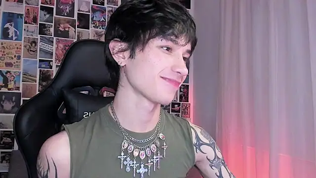 Snapshot of liamelf chatting on March 2025 04:24:01 AM liamelf online show from March 2025 04:24:01 AM