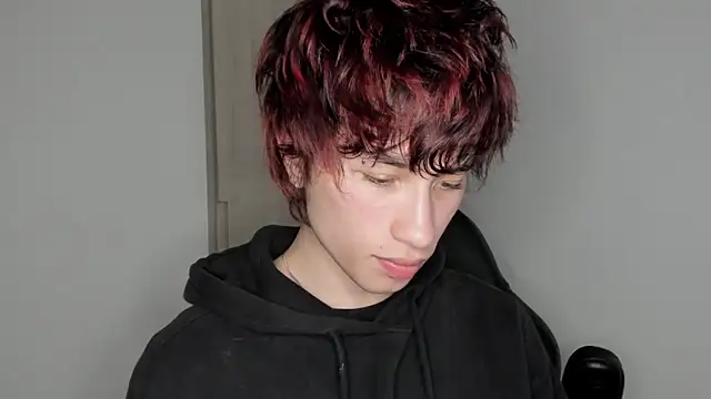 liamelf online show from January 2026 04:49:01 AM