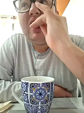 Snapshot of Javier_bear chatting on November 2025 09:10:01 AM Javier bear online show from November 2025 09:10:01 AM