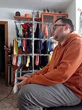 Javier bear online show from January 2026 11:05:02 AM