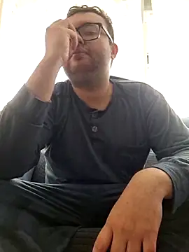 Javier bear online show from March 2026 11:00:02 AM