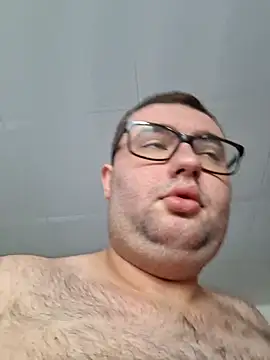 Javier bear online show from October 2025 08:14:01 AM