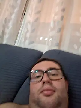 Javier bear online show from September 2025 09:13:02 PM