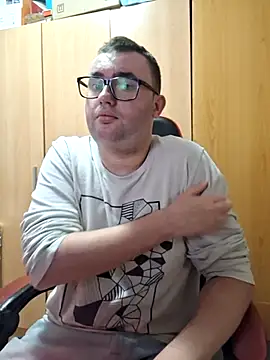 Javier bear online show from April 2026 01:28:01 PM