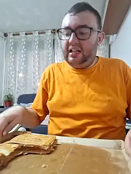 Javier bear online show from April 2026 10:13:01 PM