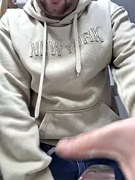 Javier bear online show from January 2026 02:21:01 PM