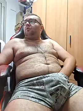 Javier bear online show from September 2025 10:33:01 AM
