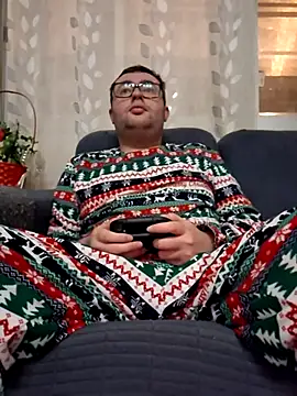 Javier bear online show from February 2026 10:18:01 PM