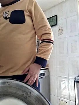 Javier bear online show from March 2026 10:05:01 AM