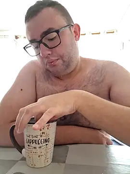 Javier bear online show from October 2025 08:37:01 AM