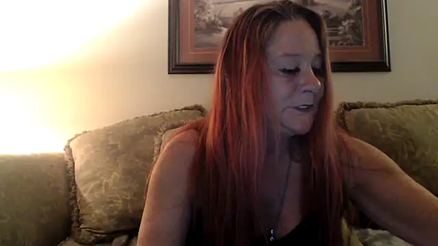 Snapshot of LexxiLeeds chatting on January 2025 12:12:01 AM LexxiLeeds online show from January 2025 12:12:01 AM