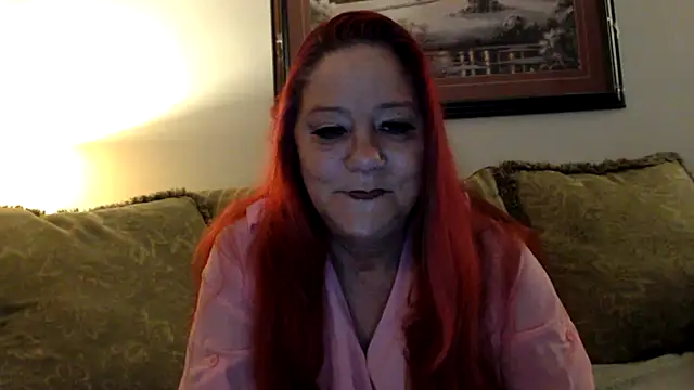 Snapshot of LexxiLeeds chatting on October 2025 10:41:02 AM LexxiLeeds online show from October 2025 10:41:02 AM