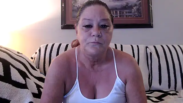 LexxiLeeds online show from May 2026 10:44:02 AM