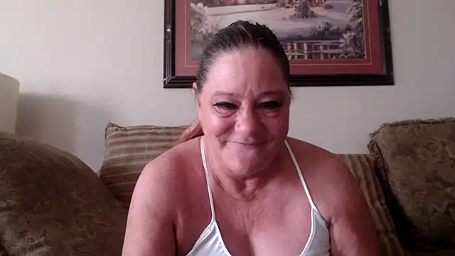LexxiLeeds online show from May 2026 11:04:02 AM