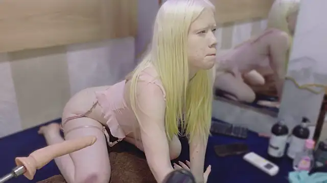 Elif blond online show from March 2026 11:28:02 PM