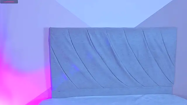 mailin18 online show from November 2025 10:21:02 PM