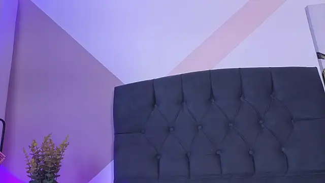 mailin18 online show from April 2026 01:13:02 AM