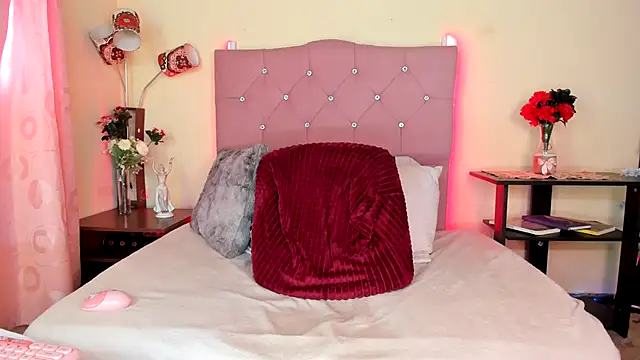 Snapshot of MISSKENDALL_hot chatting on September 2025 03:23:01 PM MISSKENDALL hot online show from September 2025 03:23:01 PM