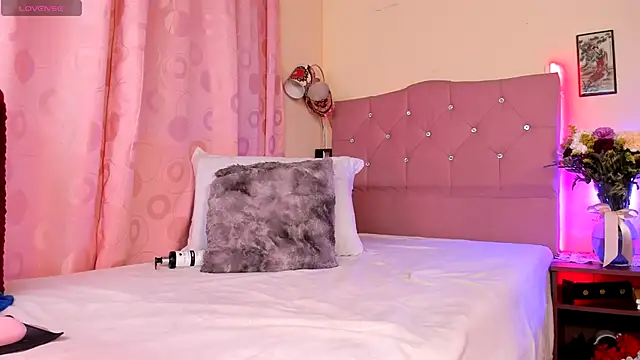 Snapshot of MISSKENDALL_hot chatting on October 2025 08:21:01 PM MISSKENDALL hot online show from October 2025 08:21:01 PM