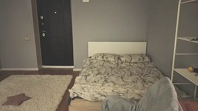 mollymila online show from April 2026 02:41:02 PM