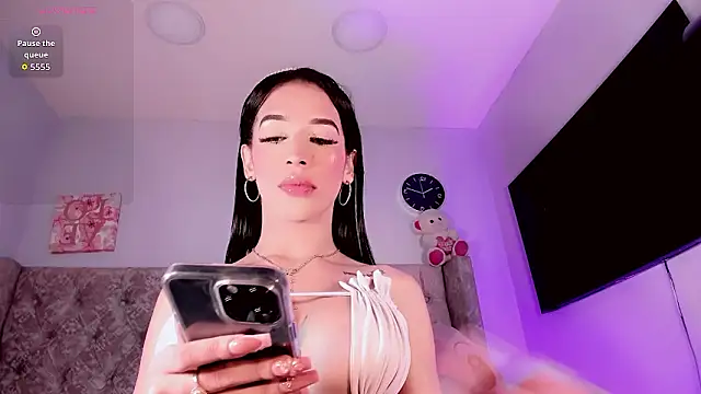 kimMaddiee online show from February 2026 09:37:01 PM