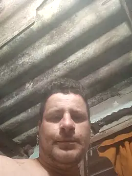 Snapshot of TusOjitosClaros69 chatting on January 2025 05:00:01 AM TusOjitosClaros69 online show from January 2025 05:00:01 AM