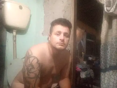 Snapshot of TusOjitosClaros69 chatting on December 2024 05:03:01 AM TusOjitosClaros69 online show from December 2024 05:03:01 AM