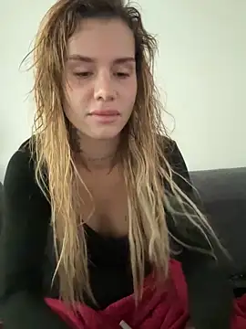 EmiliaCatalina online show from February 2026 05:52:01 PM