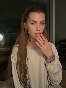 EmiliaCatalina online show from February 2026 12:57:01 AM