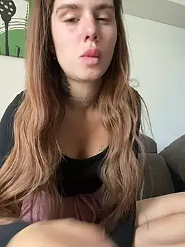 EmiliaCatalina online show from March 2025 07:02:02 PM