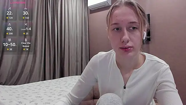 Mika Ray online show from November 2025 02:39:02 PM