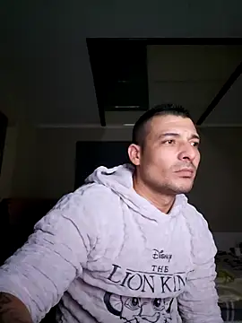 Zoltanioan26 online show from January 2026 10:05:02 PM