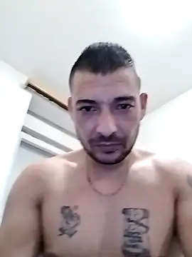 Zoltanioan26 online show from October 2025 09:58:01 PM
