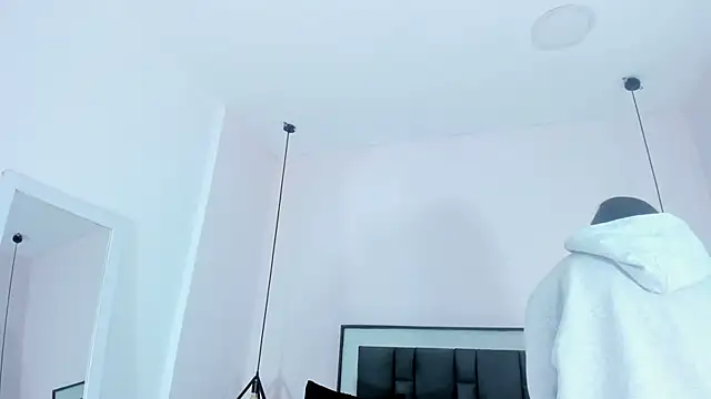 victoria cooper3 online show from November 2025 11:32:02 AM