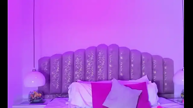 victoria cooper3 online show from January 2026 12:20:01 PM