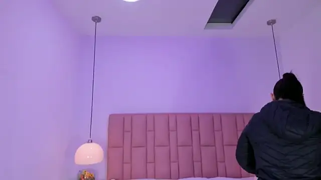 victoria cooper3 online show from January 2026 11:50:01 AM